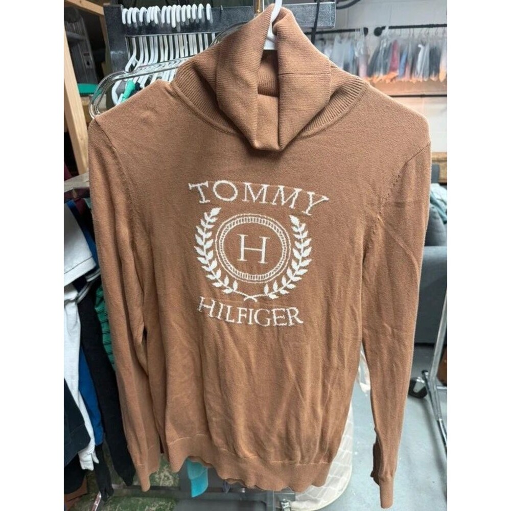 Small women’s Tommy Hilfiger turtleneck